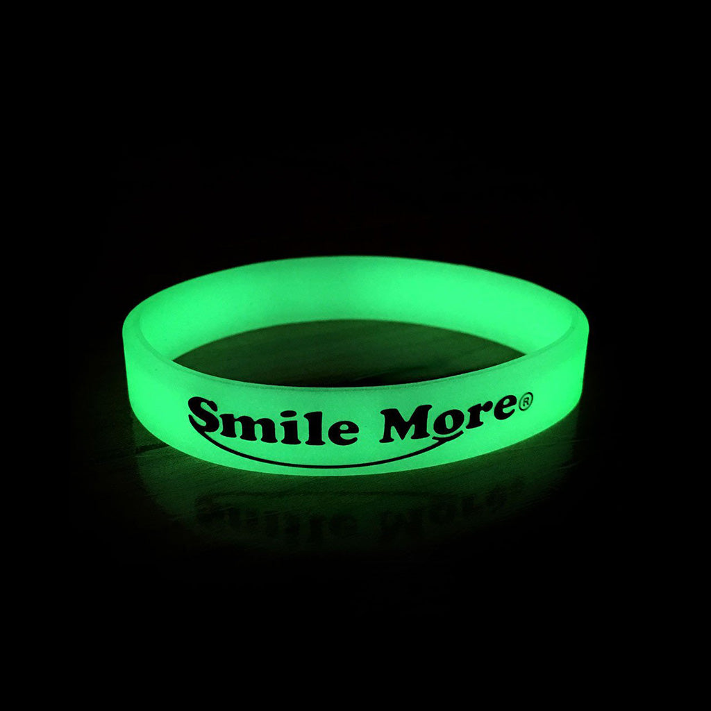 SL004 (Glow In The Dark Silicone Wristbands)